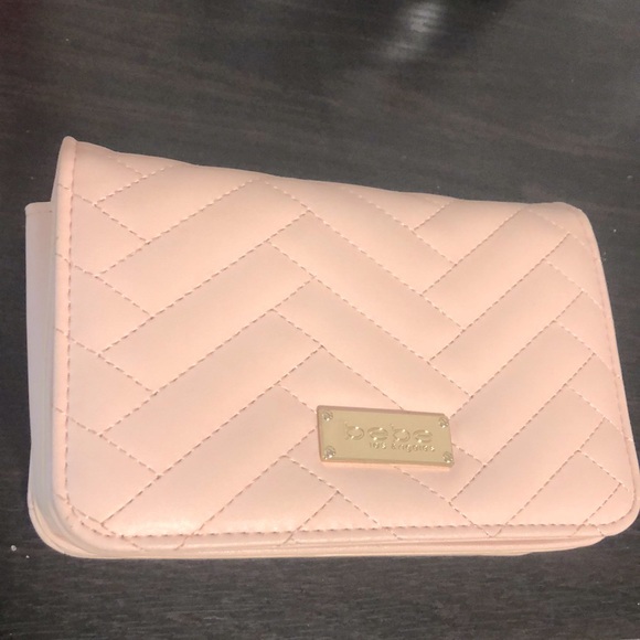 EUC [bebe] Sophia Small Crossbody Bag in Baby Pink w/ Gold/Pink Chain - Picture 6 of 11